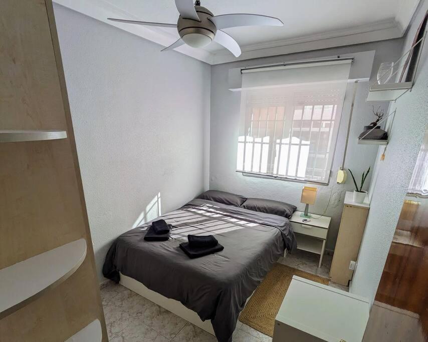 Acogedor Apartamento Y Parking マドリード エクステリア 写真